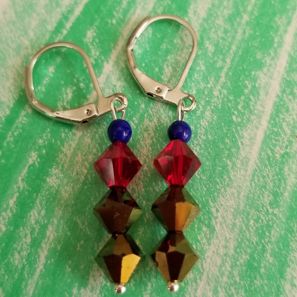 Handcrafted Mona Reeva Earrings - Picture 2 of 4